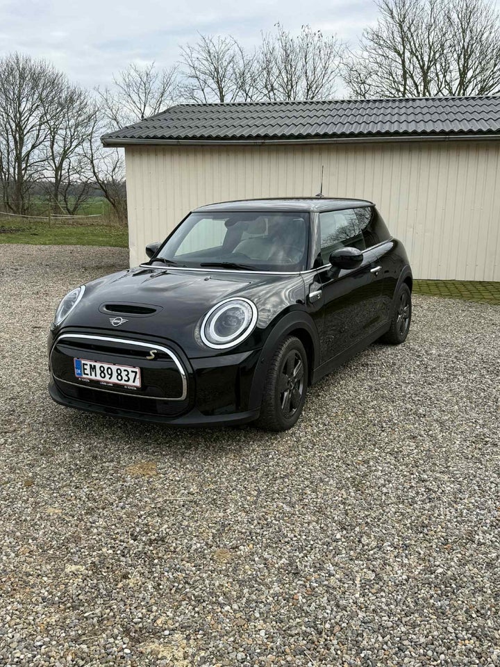 MINI Cooper SE Classic Trim 3d