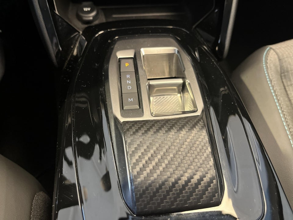 Peugeot 208 1,2 PureTech 100 Allure EAT8 5d