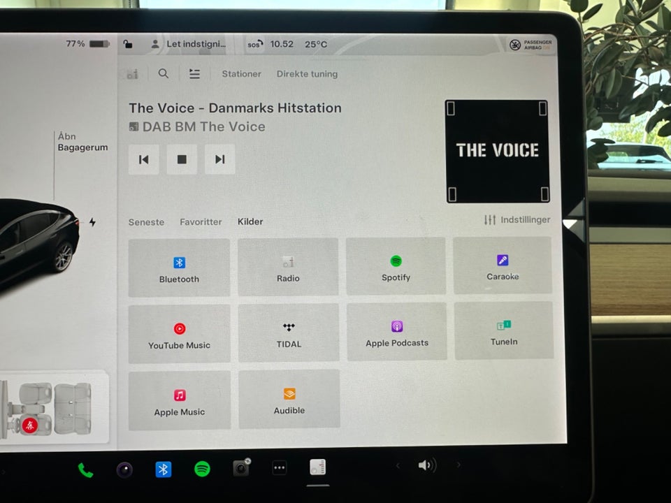 Tesla Model 3 Long Range AWD 4d