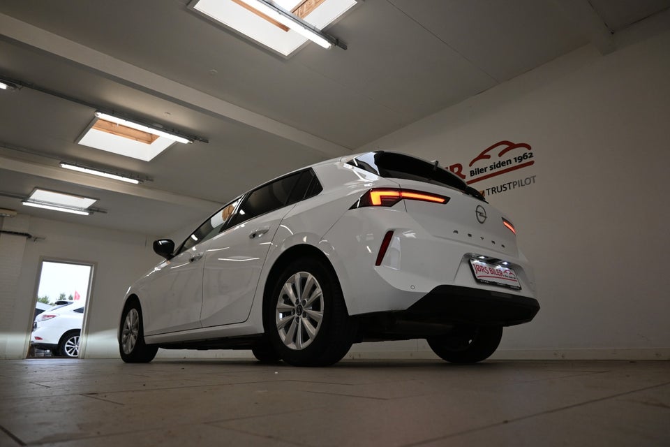 Opel Astra 1,2 T 110 Edition 5d