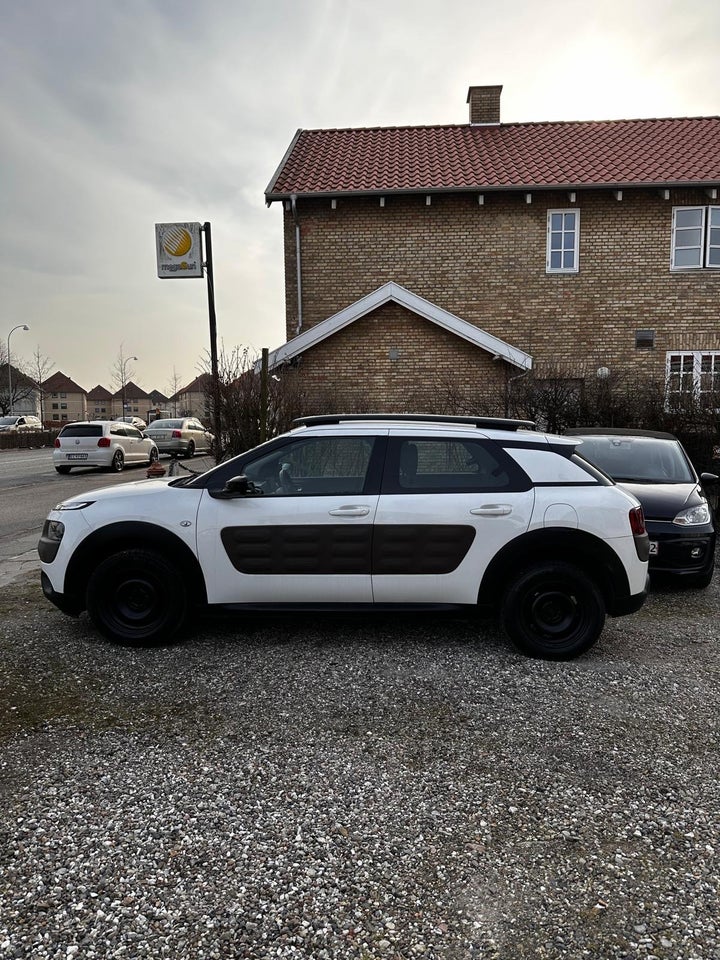 Citroën C4 Cactus 1,2 PureTech 82 Feel 5d