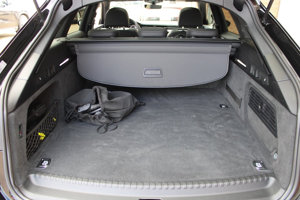 Audi A6 55 TFSi e S-line Avant quattro S-tr. 5d