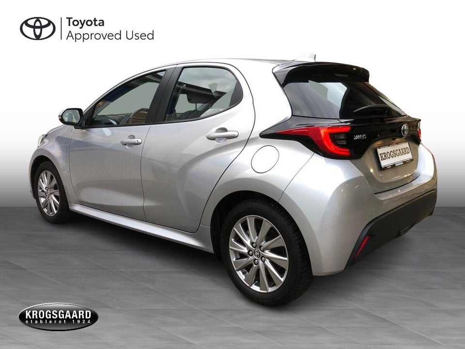 Toyota Yaris 1,5 Hybrid Active Tech e-CVT 5d