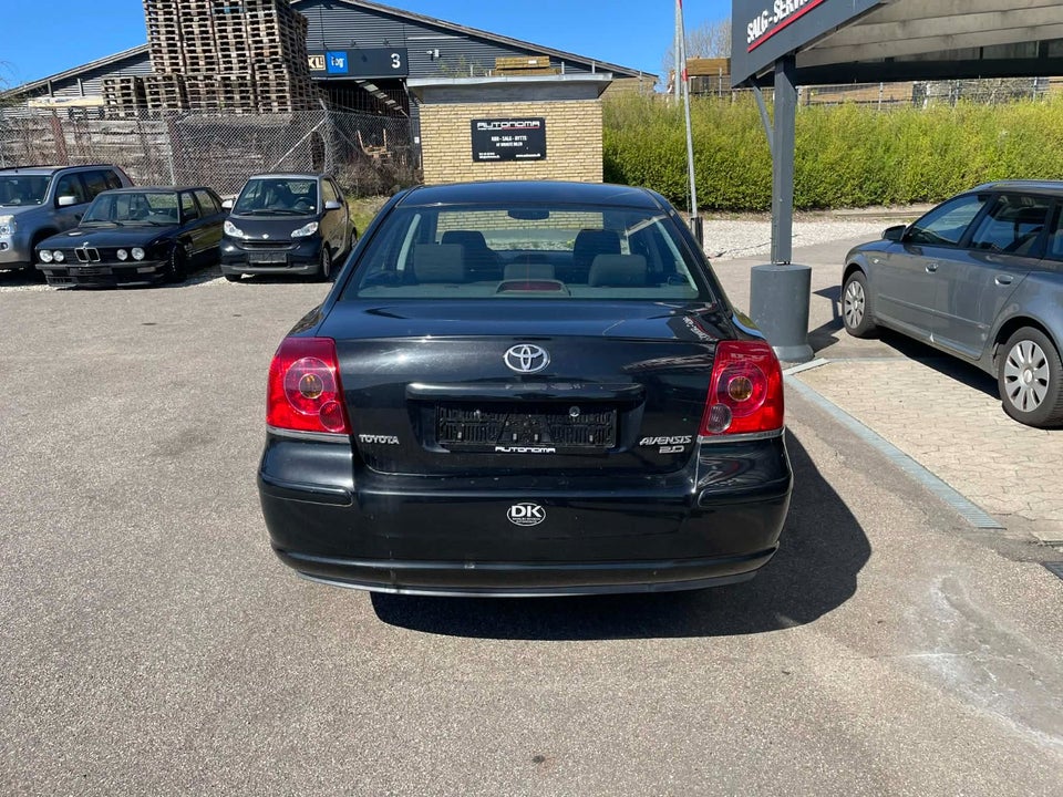 Toyota Avensis 2,0 VVT-i 4d