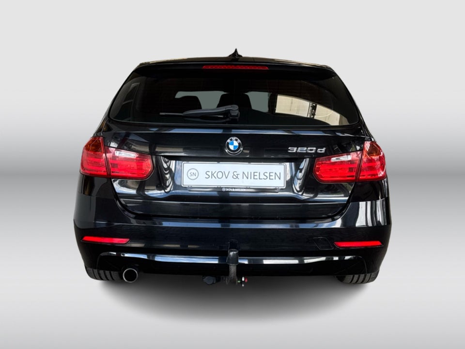 BMW 320d 2,0 Touring aut. 5d