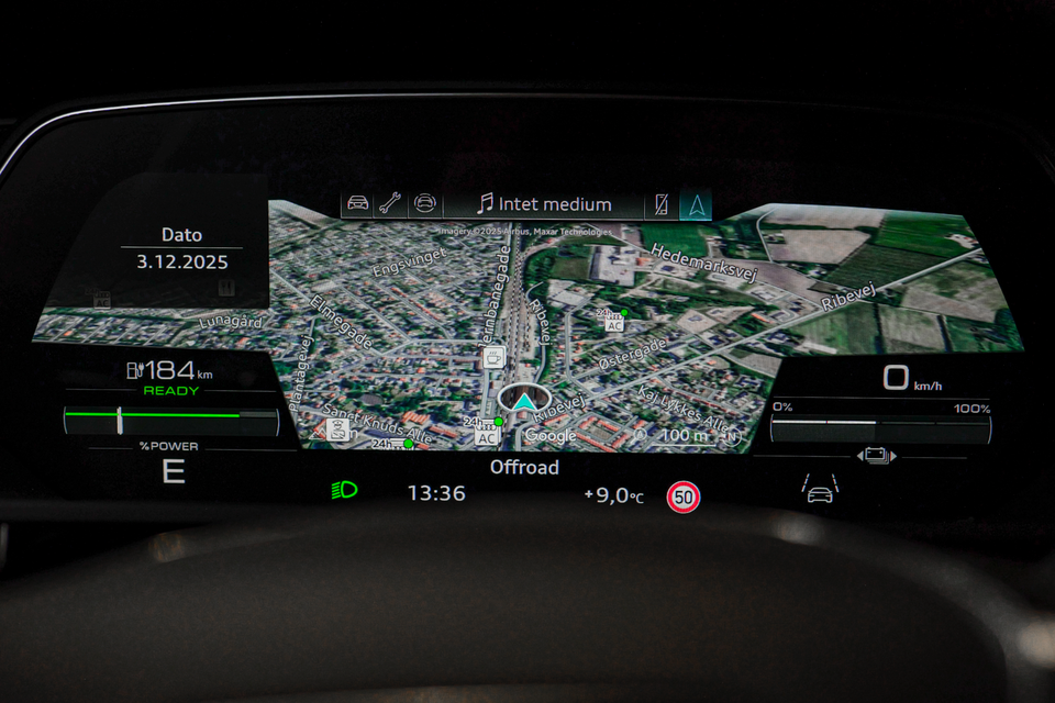 Audi Q8 e-tron 55 S-line quattro 5d