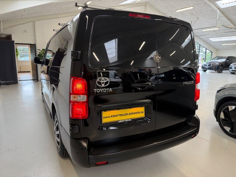 Toyota ProAce 2,0 D 120 Long Comfort Master aut. 5d