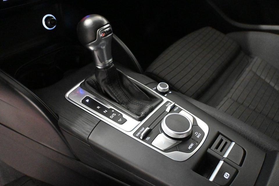 Audi A3 35 TDi S-line Sportback S-tr. 5d