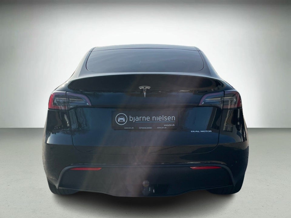Tesla Model Y Long Range AWD 5d