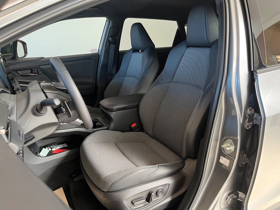 Toyota bZ4X 73 Active Tech 5d