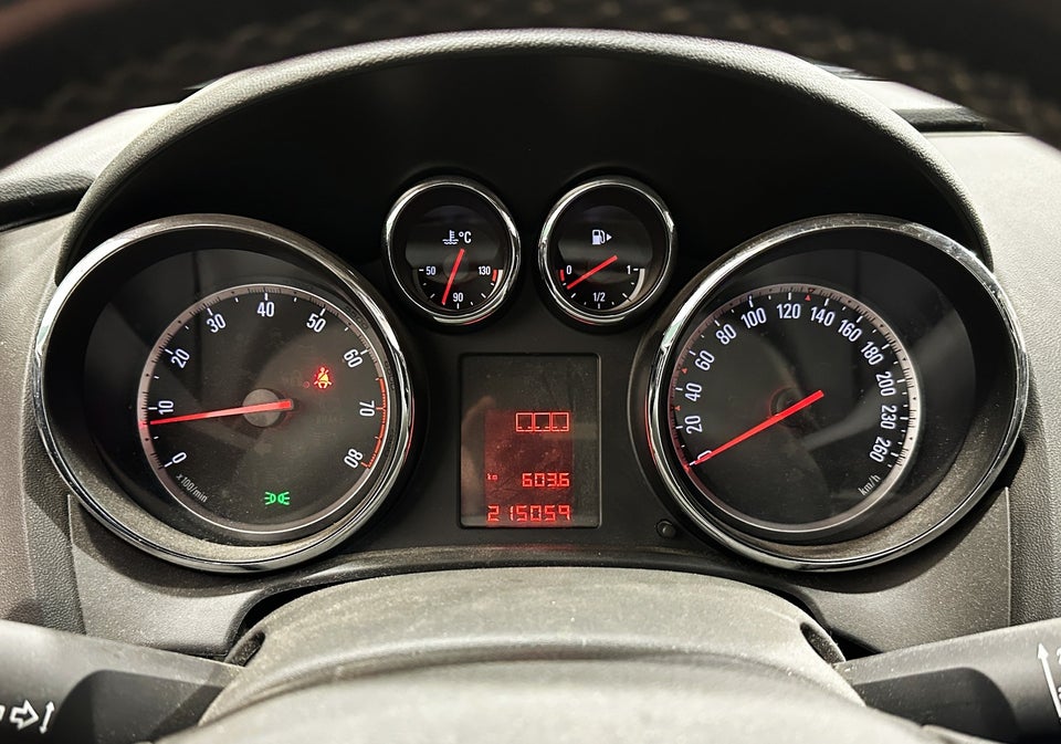 Opel Astra 1,4 T 140 Enjoy 5d