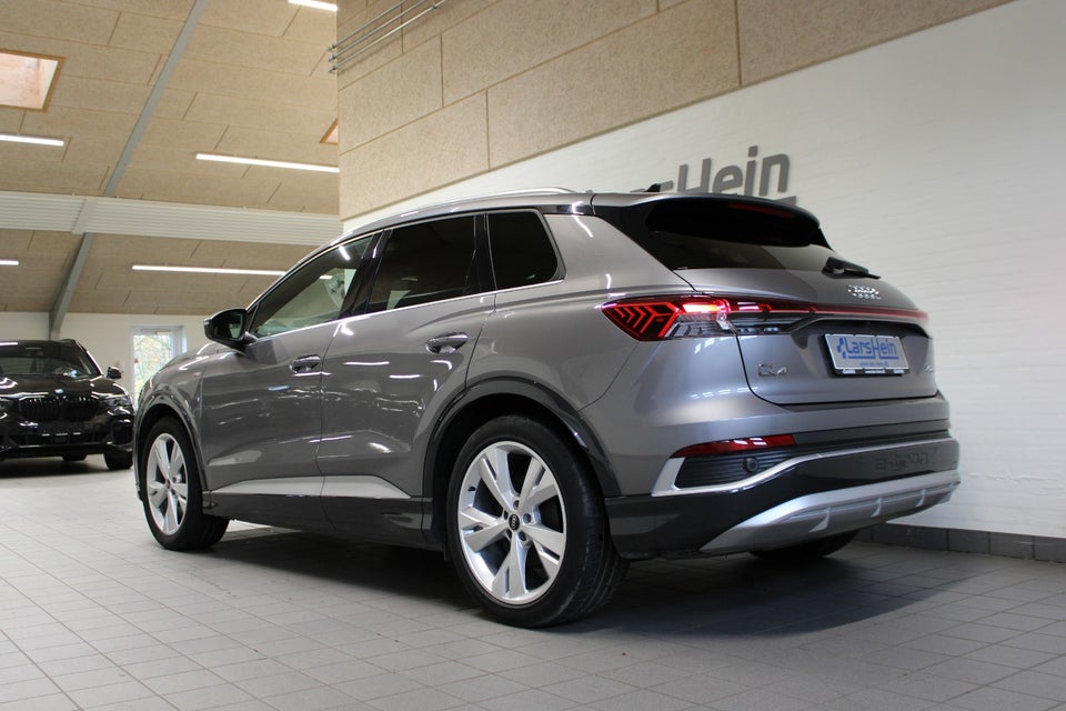 Audi Q4 e-tron 45 S-line 5d