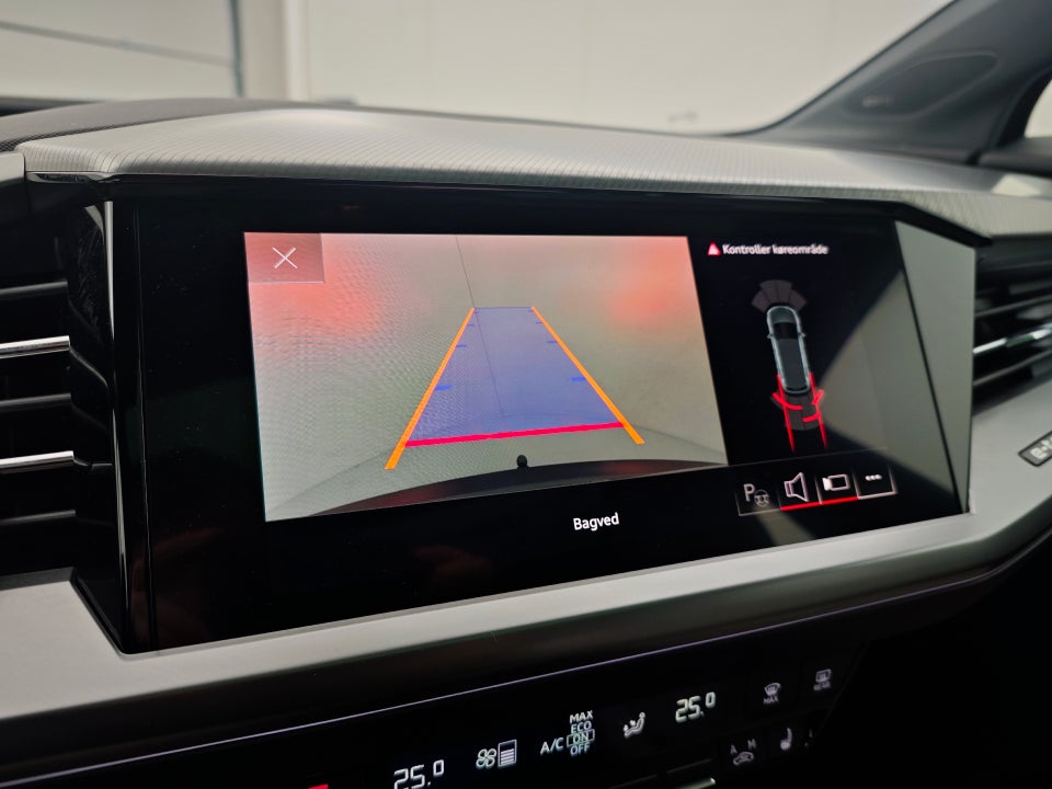 Audi Q4 e-tron 45 quattro 5d