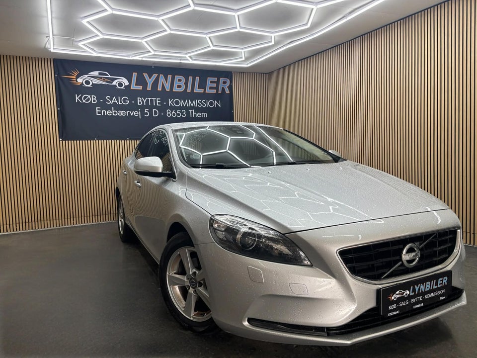 Volvo V40 1,6 D2 115 Drive-E 5d