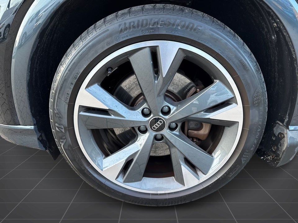 Audi Q4 e-tron 40 Advanced 5d