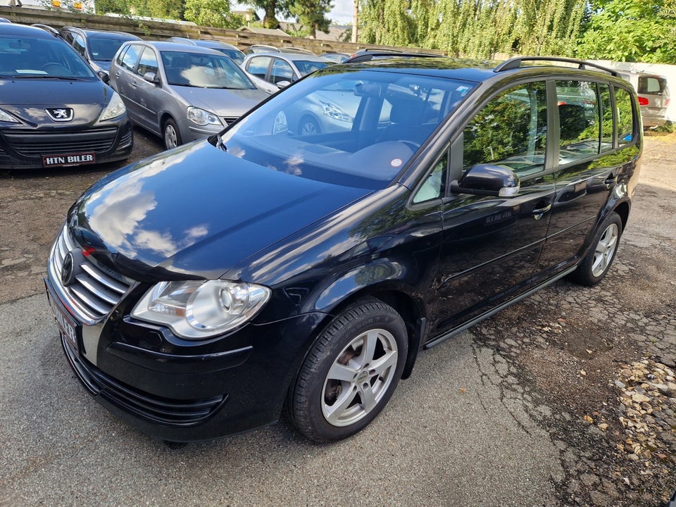 VW Touran 2,0 TDi 140 Trendline 7prs 5d