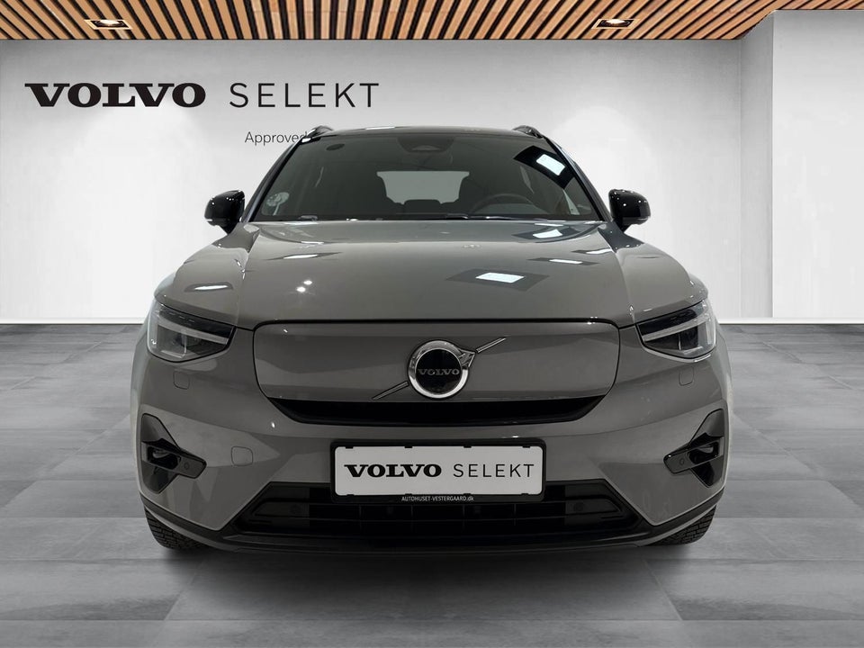 Volvo XC40 ReCharge Extended Range Plus 5d