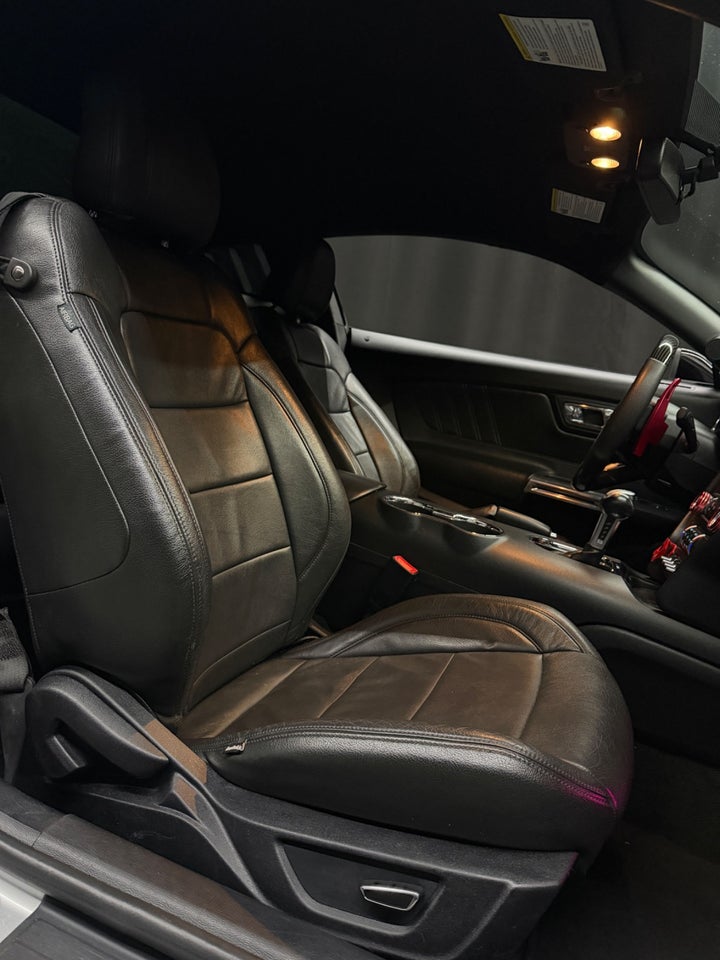 Ford Mustang 2,3 EcoBoost Fastback aut. 2d