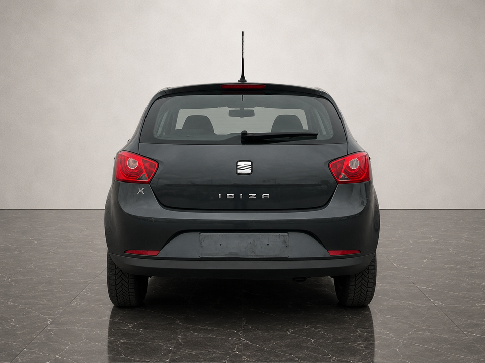 Seat Ibiza 1,4 16V 85 Reference 5d