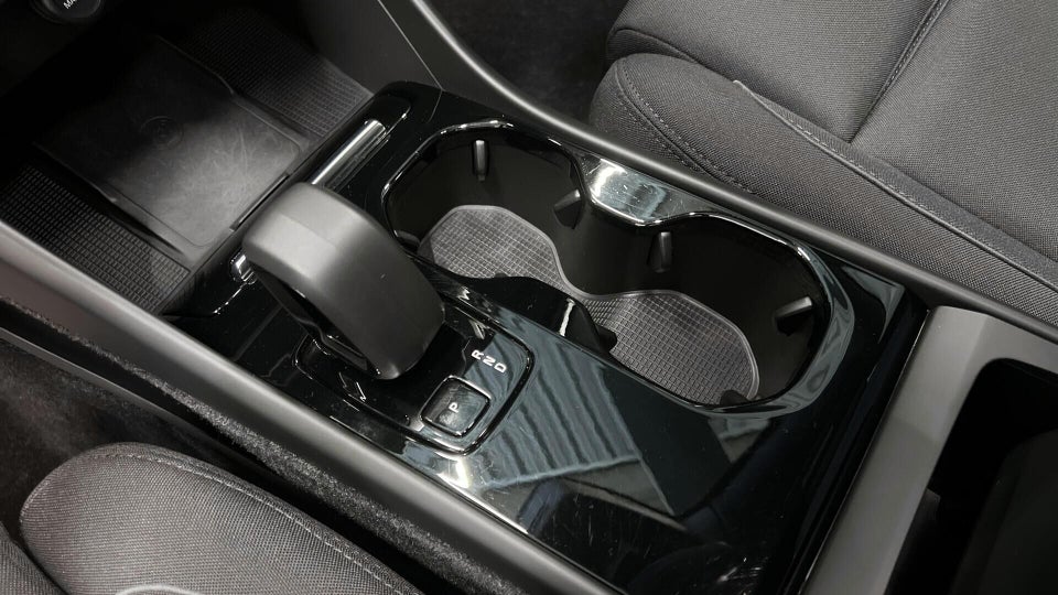 Volvo XC40 P6 ReCharge Core 5d
