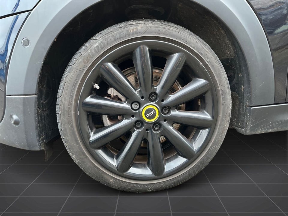 MINI Cooper SE Yours Trim 3d