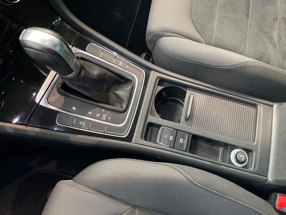 VW Golf VII 1,5 TSi 150 Highline DSG 5d