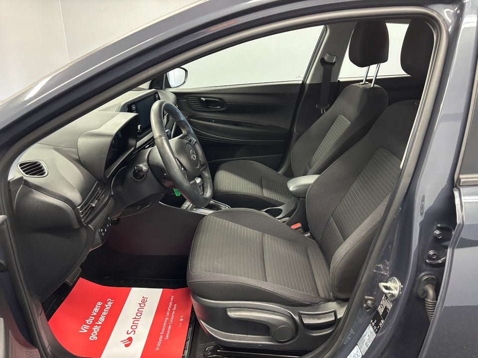 Hyundai i20 1,0 T-GDi Essential DCT 5d