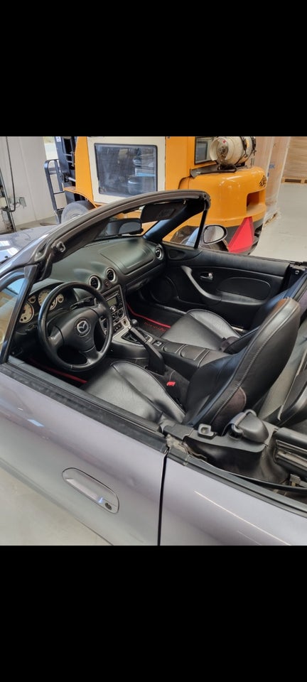 Mazda MX-5 1,8i  2d