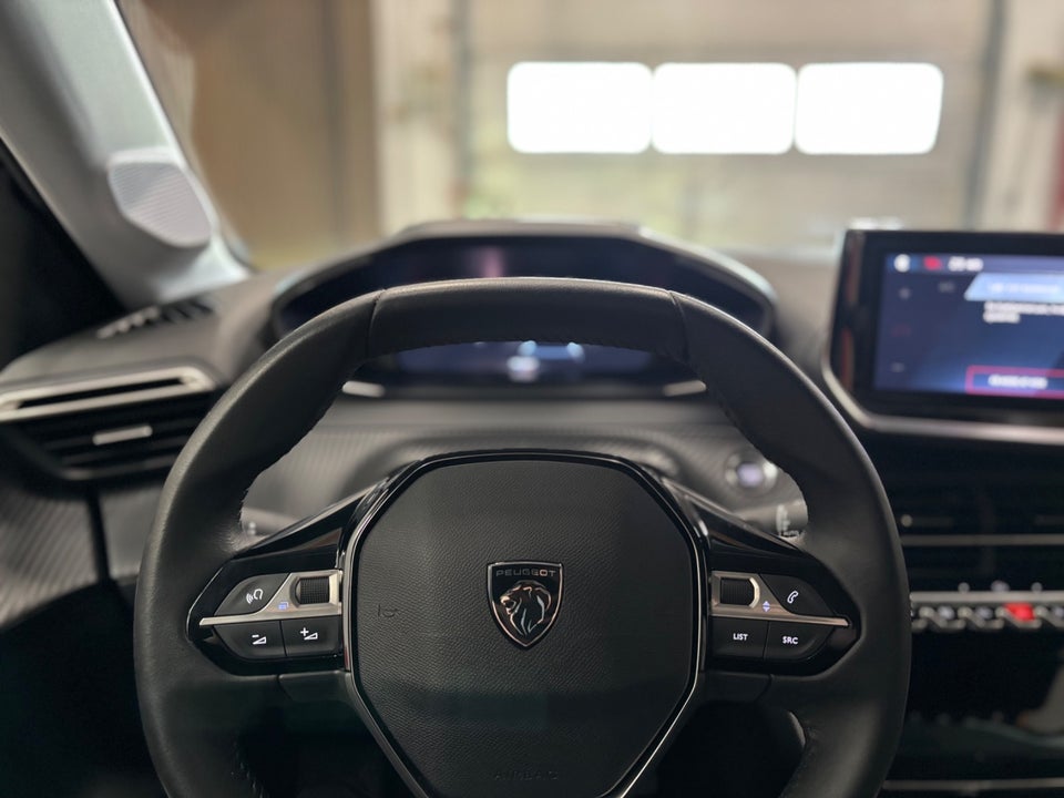 Peugeot 208 1,2 PureTech 100 Allure Pack 5d