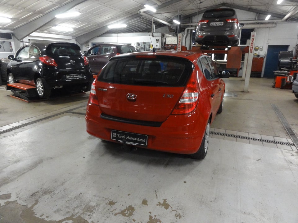 Hyundai i30 1,4 CVVT 109 Comfort 5d