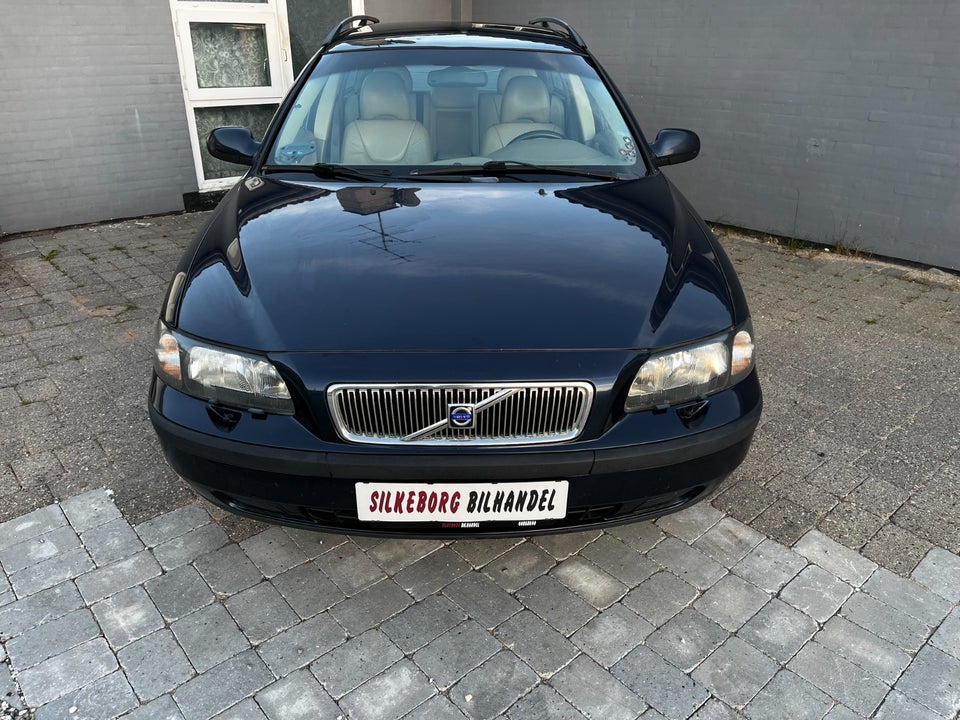 Volvo V70 2,4 20V 5d