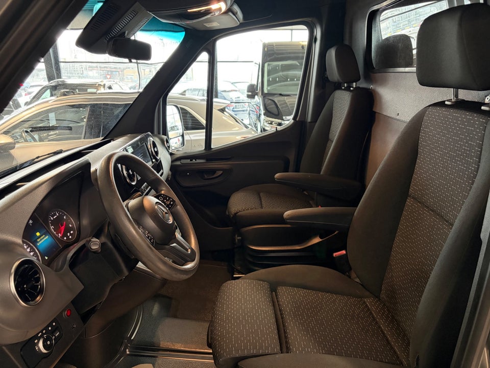 Mercedes Sprinter 319 3,0 CDi A3 Kassevogn aut. RWD