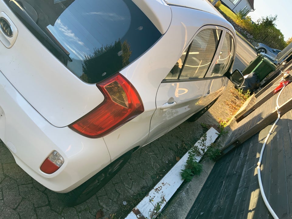 Kia Picanto 1,0 Exclusive 5d