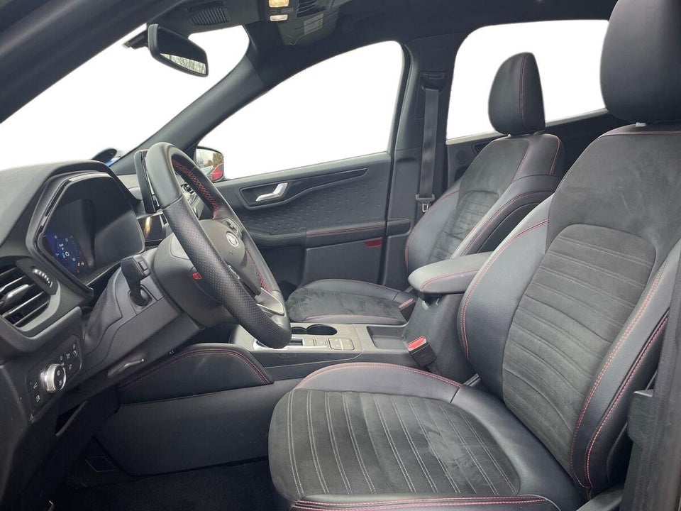 Ford Kuga 2,5 PHEV ST-Line X CVT 5d