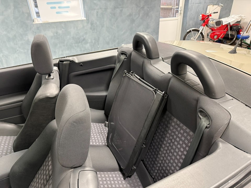 Renault Megane II 1,6 Authentique Comfort CC 2d