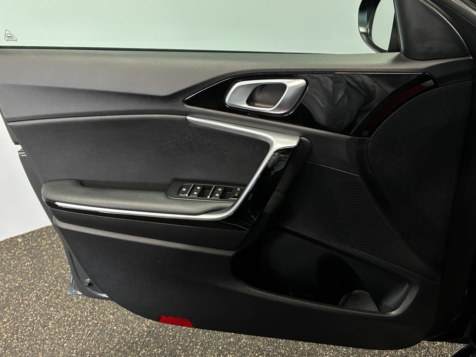 Kia XCeed 1,6 PHEV Upgrade DCT 5d