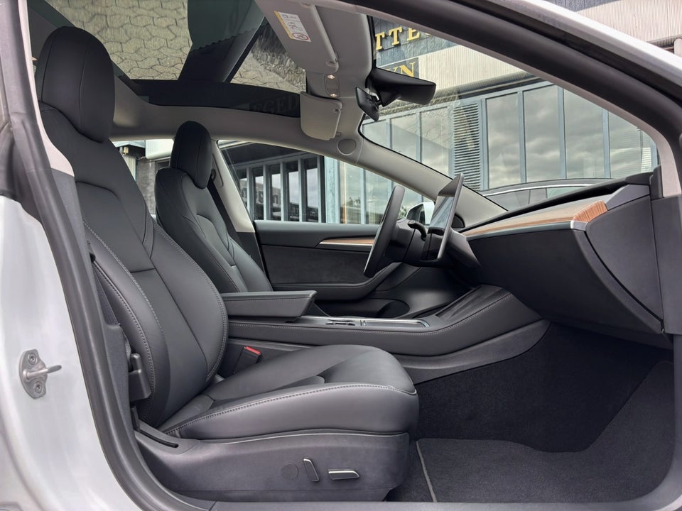 Tesla Model 3 Performance AWD 4d