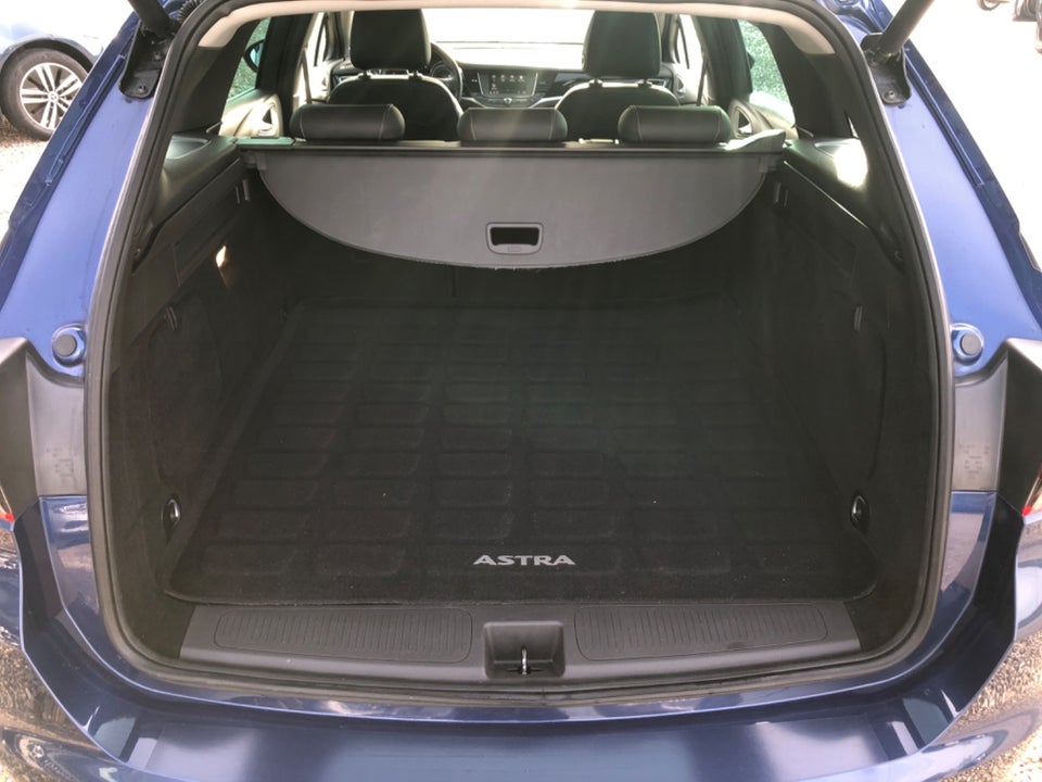 Opel Astra 1,2 T 110 Elegance Sports Tourer 5d
