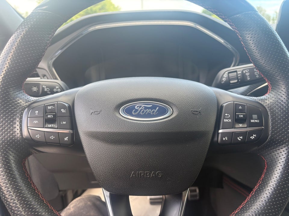 Ford Kuga 2,5 PHEV ST-Line CVT 5d