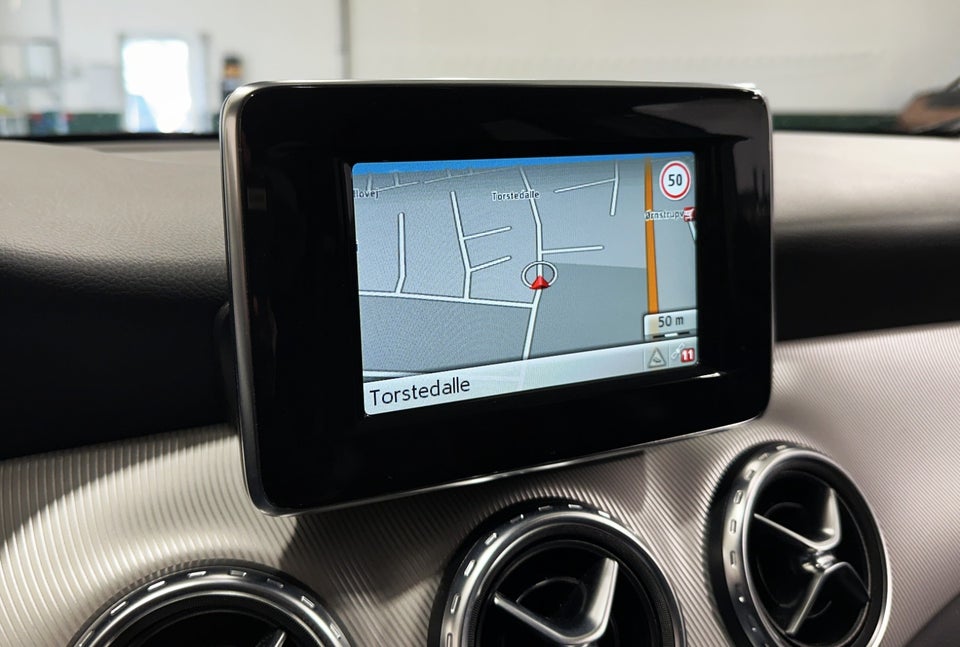 Mercedes GLA200 2,2 CDi 5d