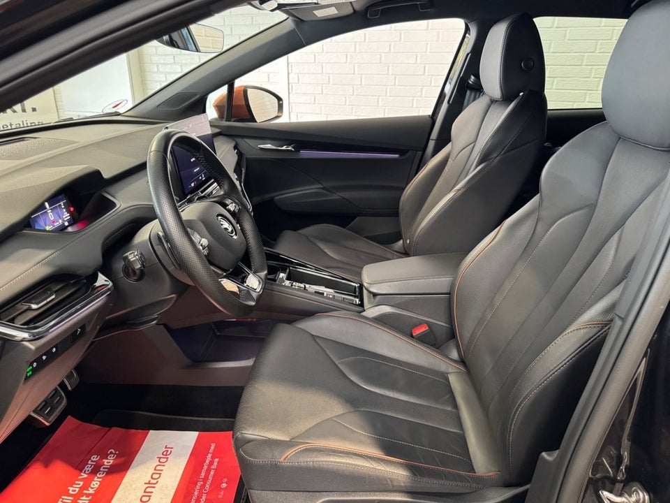 Skoda Enyaq 60 iV Founders Edition 5d