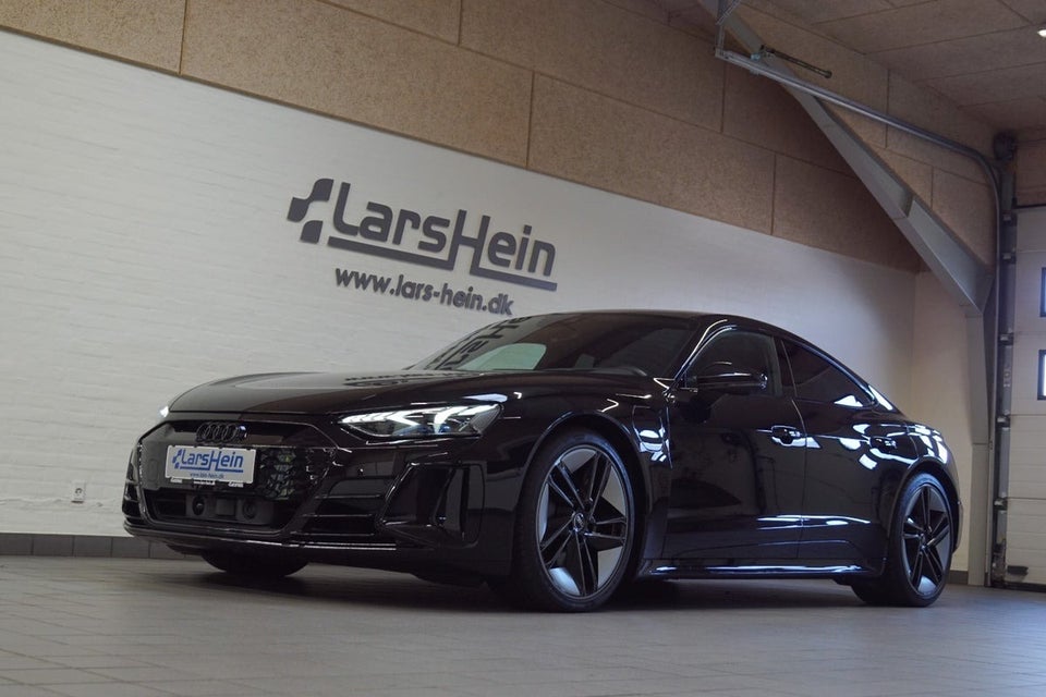 Audi e-tron GT quattro 4d
