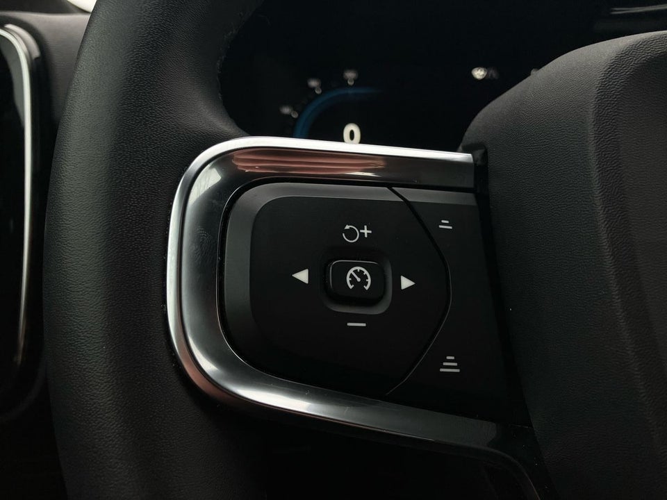 Volvo XC40 P6 ReCharge Core 5d