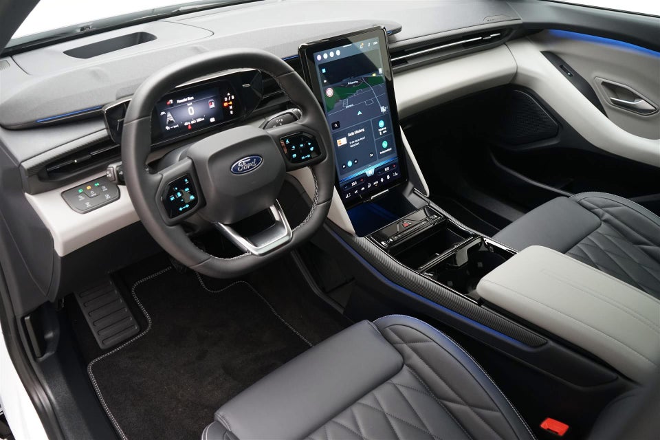 Ford Explorer 82 Premium Extended Range 5d