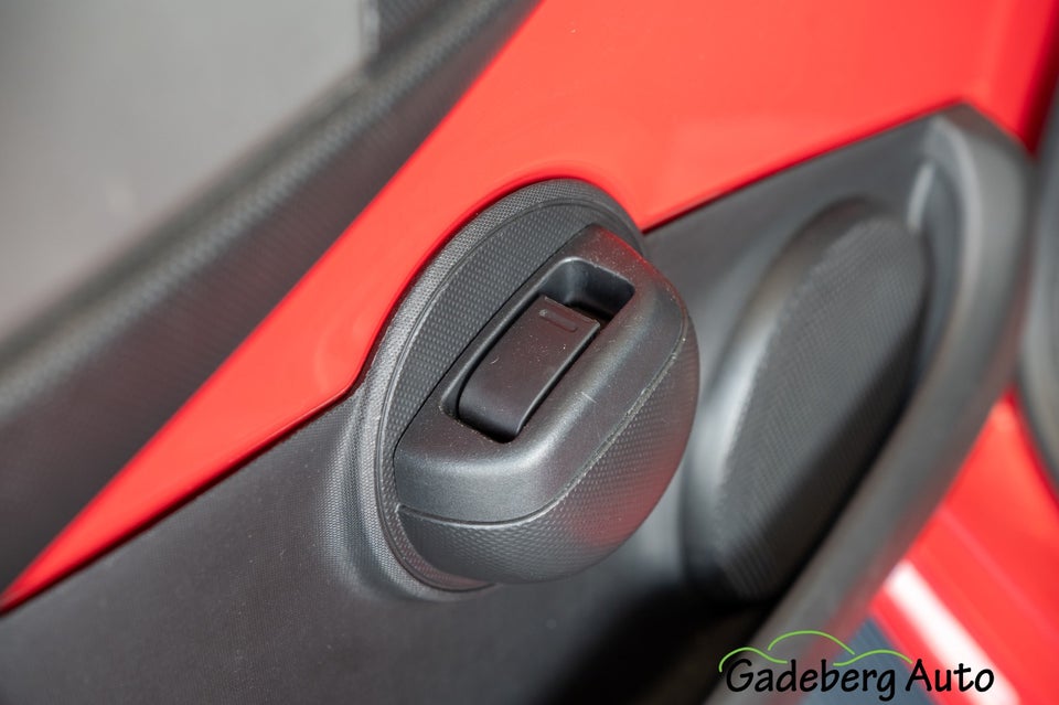 Citroën C1 1,0i Attraction 5d