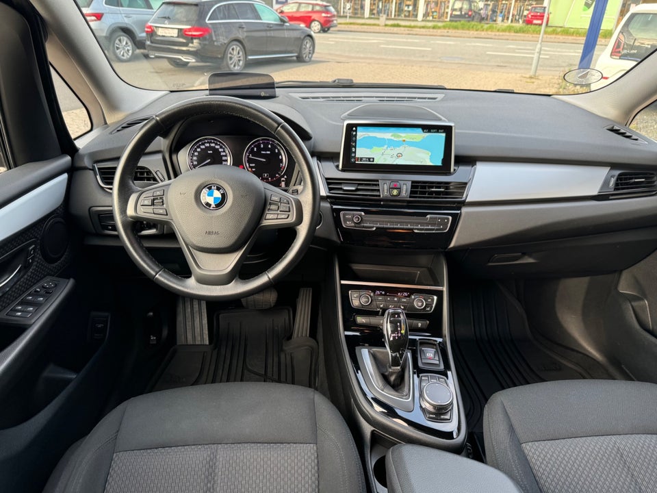 BMW 218i 1,5 Gran Tourer Sport Line aut. 7prs 5d