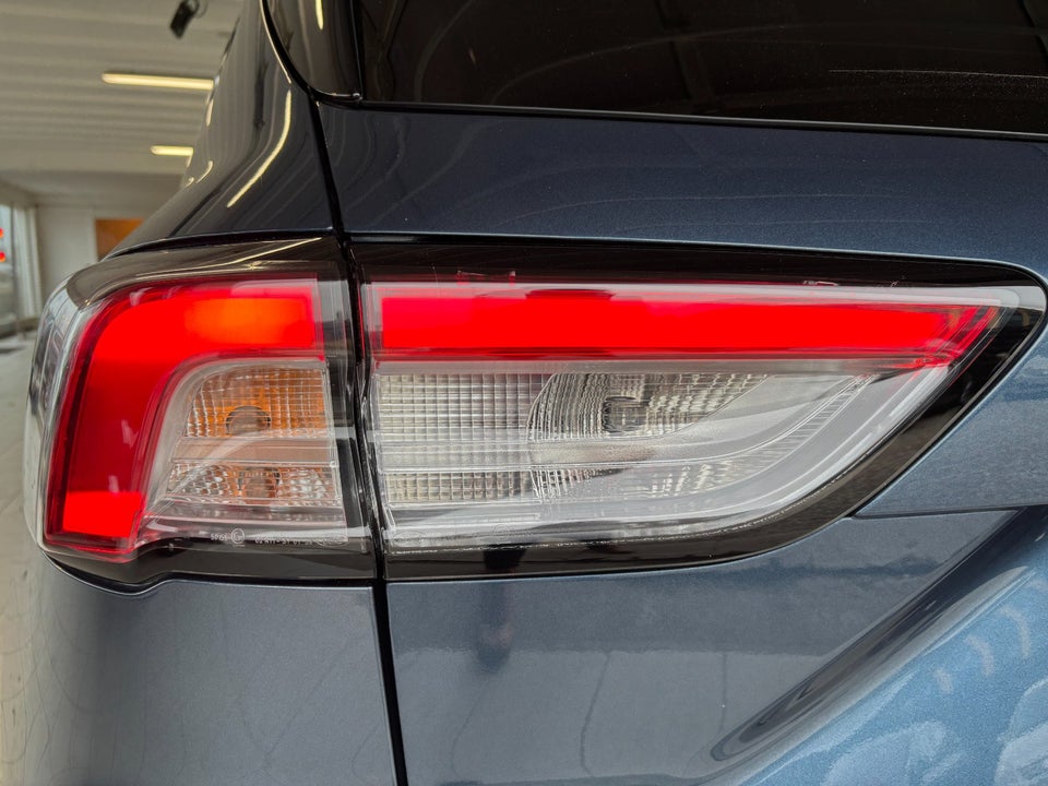 Ford Kuga 2,5 PHEV Titanium X CVT 5d