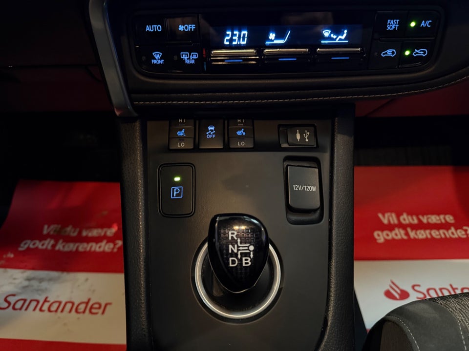 Toyota Auris 1,8 Hybrid H4 Touring Sports CVT 5d