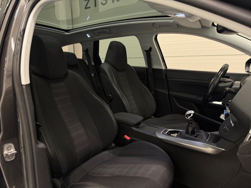 Peugeot 308 1,6 BlueHDi 120 Allure Sky 5d