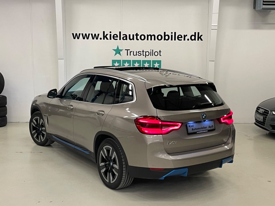 BMW iX3 Charged 5d